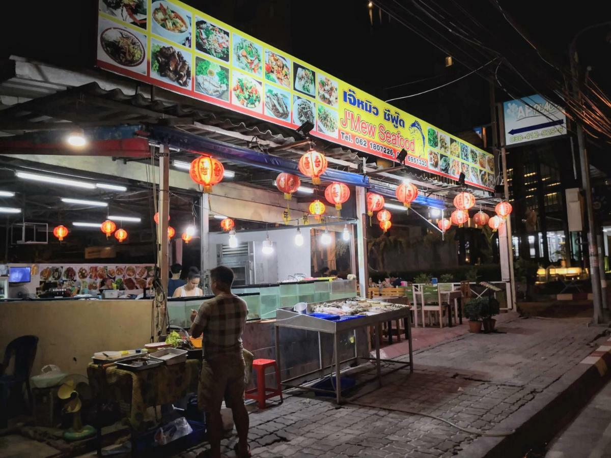 Asleep By Lantana Hostel Pattaya Luaran gambar